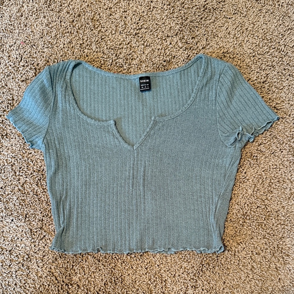 ⚡️NWOT⚡️SHEIN Ribbed Crop Top - Light Green